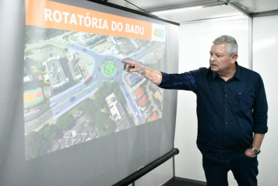 Grael anuncia pacote de obras em Pendotiba e uma rotatória no Badu