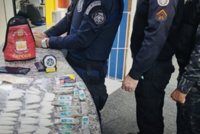 Operação resulta na prisão de suspeitos por tráfico de drogas em Rio das Ostras.