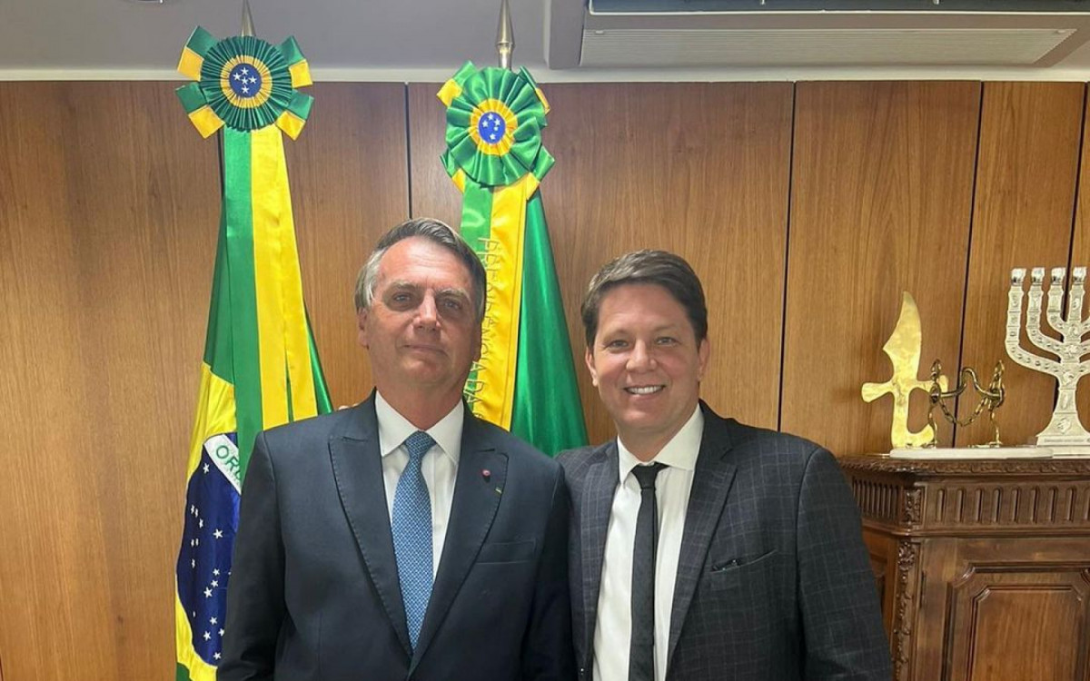 Deputado Mários Frias ao lado do ex-presidente Jair Bolsonaro - Reprodução/Instagram