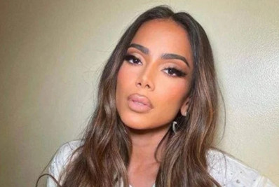 Excêntrica! Anitta afirma usar o próprio sangue para cuidar do rosto e das partes íntimas