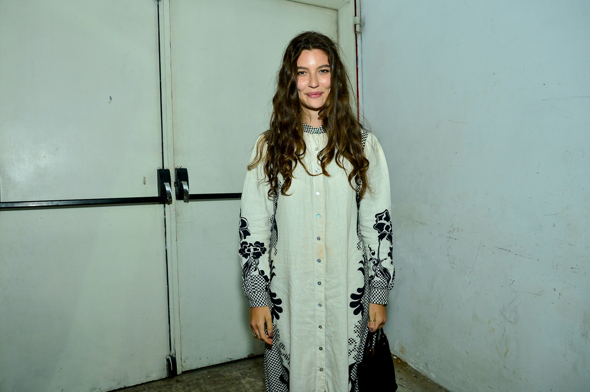 Alanis Guillen - Eduardo Martins / Agnews