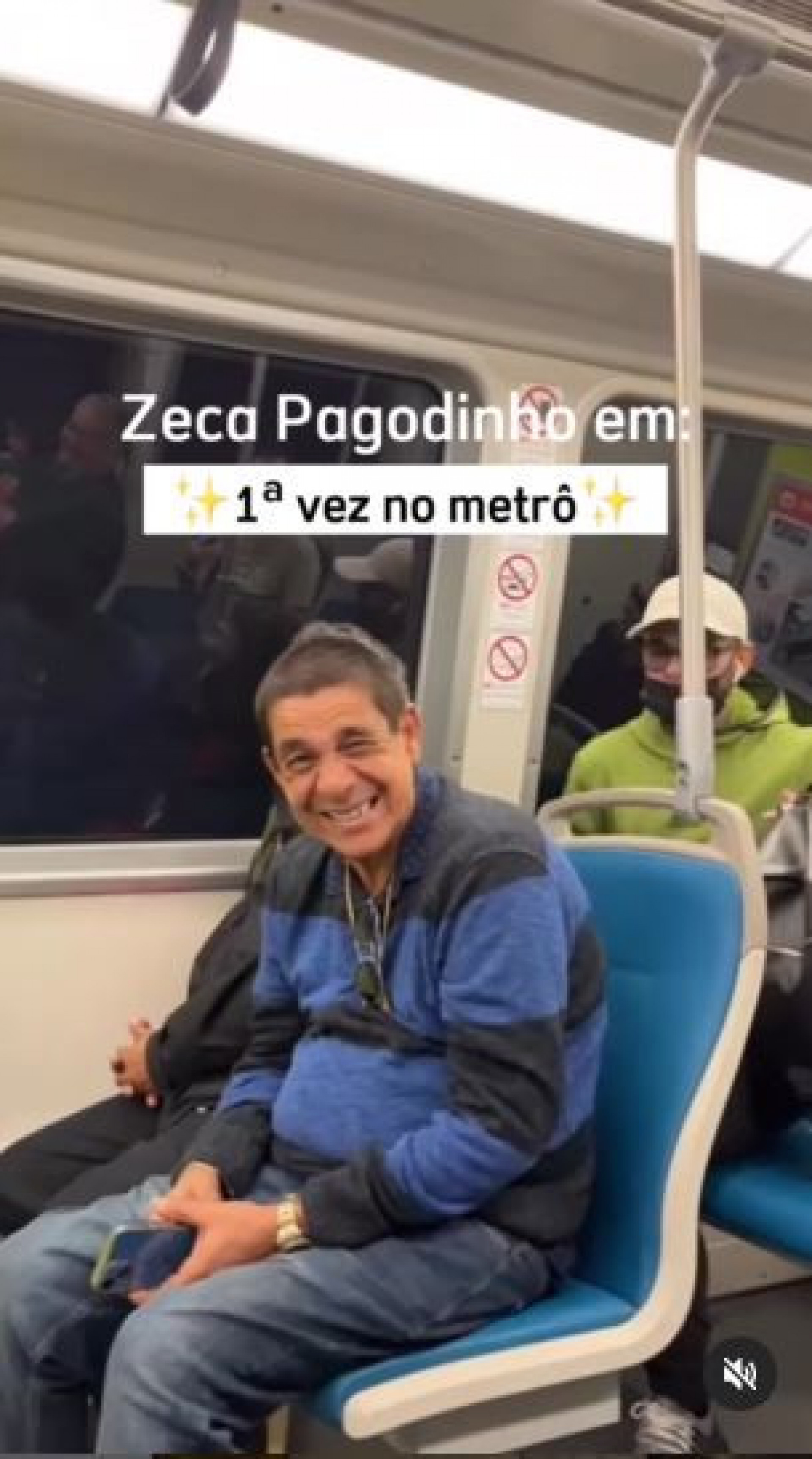 Zeca Pagodinho se divertiu durante passeio de metrô em Los Angeles - C
