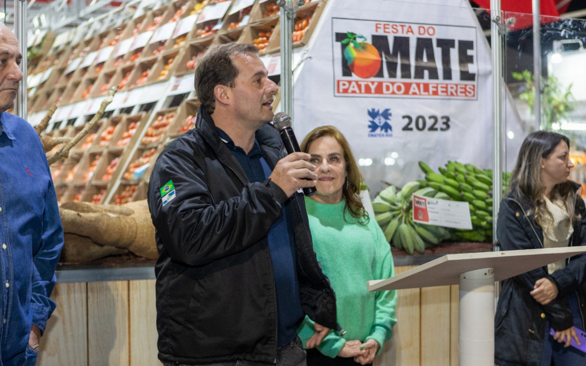 Festa do Tomate começou ontem (07) e termina domingo (11)