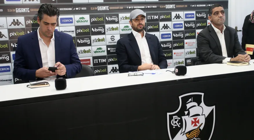 Vasco sonha com treinador estrangeiro, mas vê ideia de brasileiro no comando mais próxima