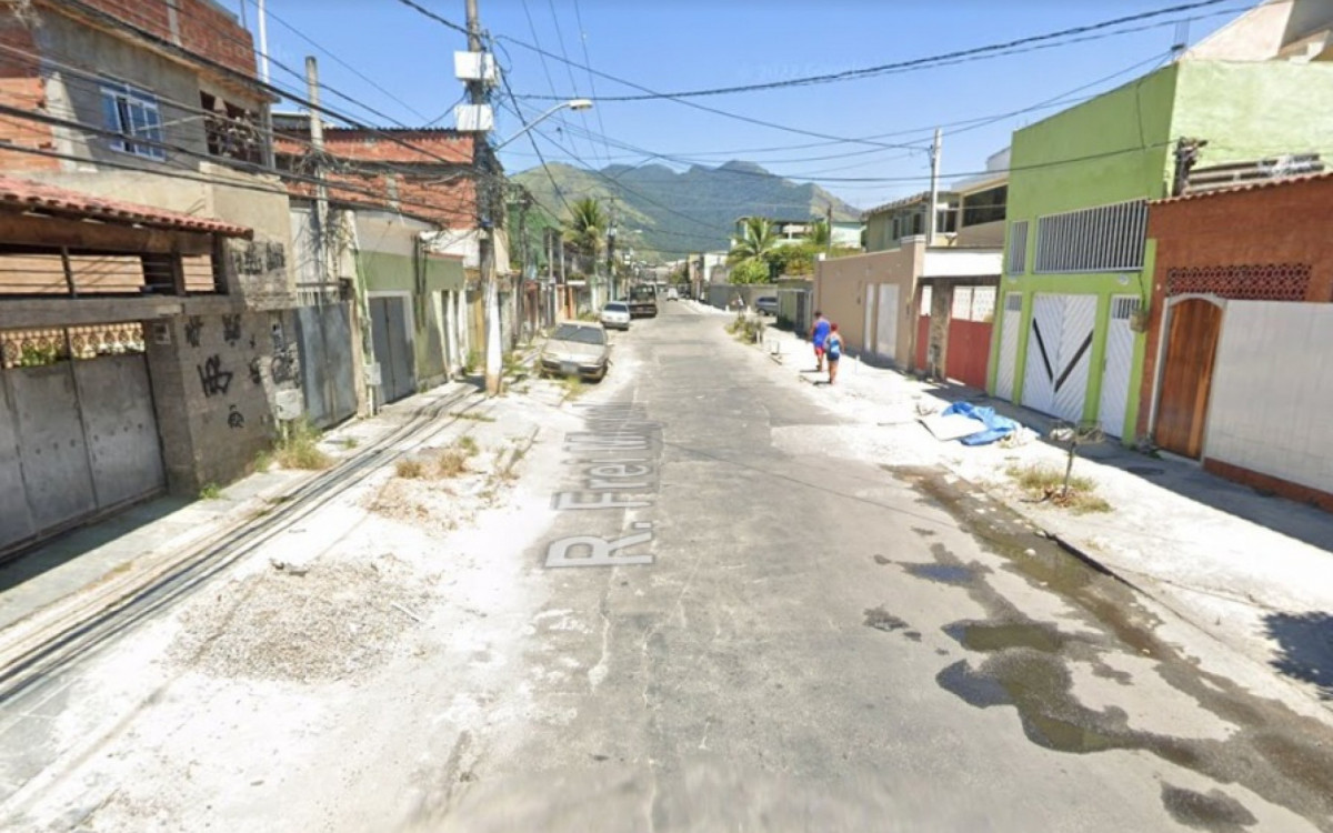 Homicídio aconteceu na Rua Frei Miguel, em Realengo, Zona Oeste do Rio - Google Street View