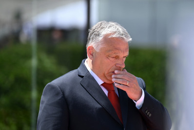 'Prisioneiros de guerra' ucranianos são entregues para Hungria