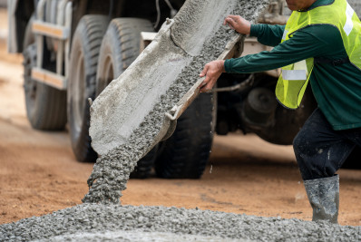 Venda de cimento no país sobe 1% em maio