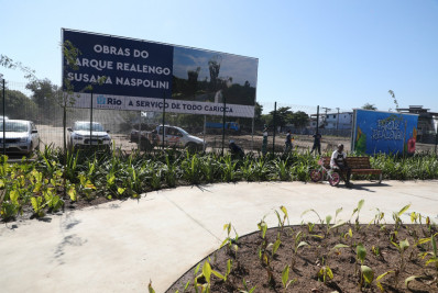 Prefeitura do Rio inaugura mercado com 11 lojas no Parque Susana Naspolini, em Realengo