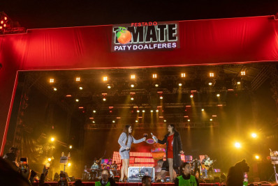 Maiara & Maraisa e Revelação agitam segunda noite da Festa do Tomate