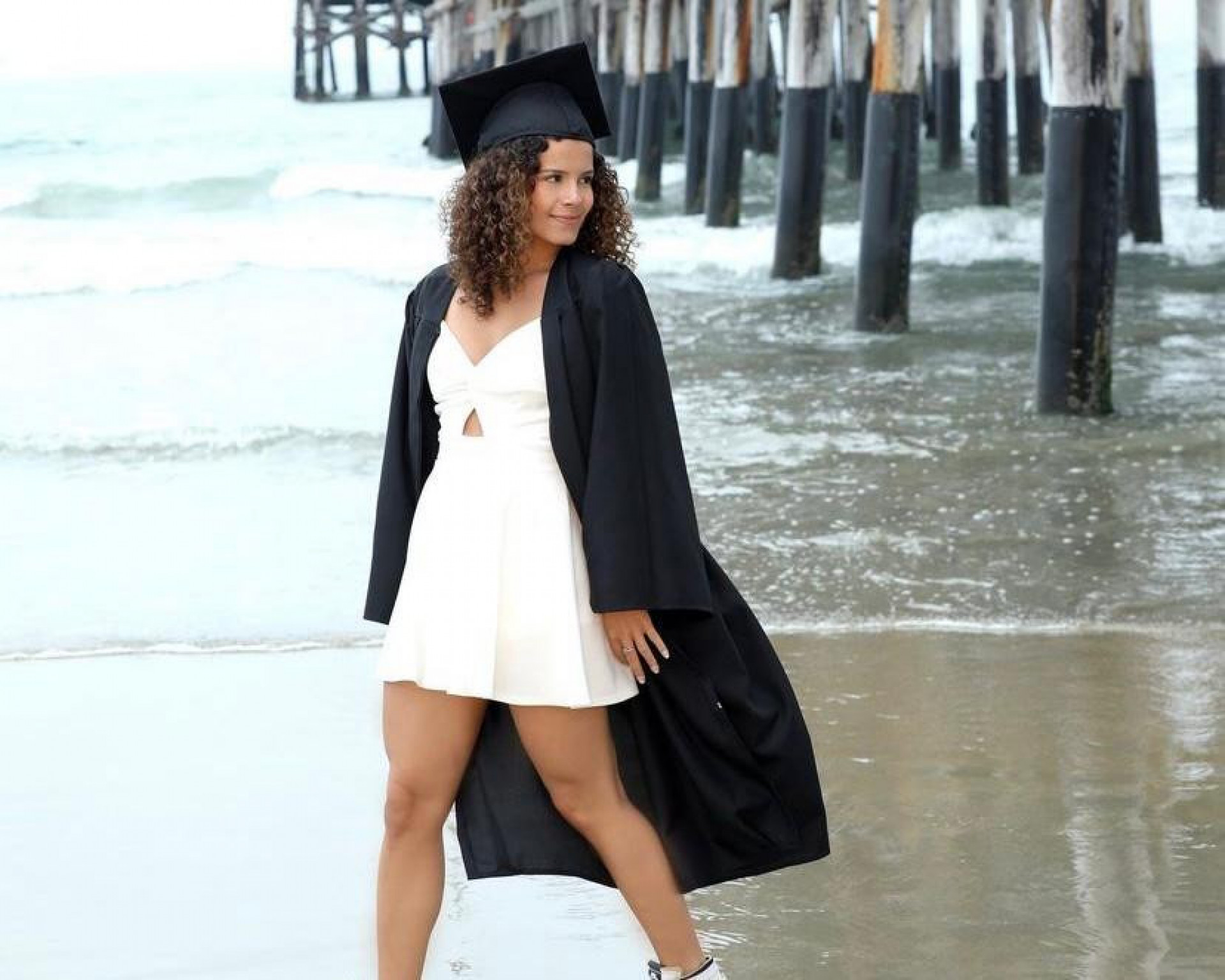 Gabriella Saraiva celebra formatura do ensino médio na Califórnia, nos Estados Unidos - Reprodução / Instagram / Rute Souza Pereira