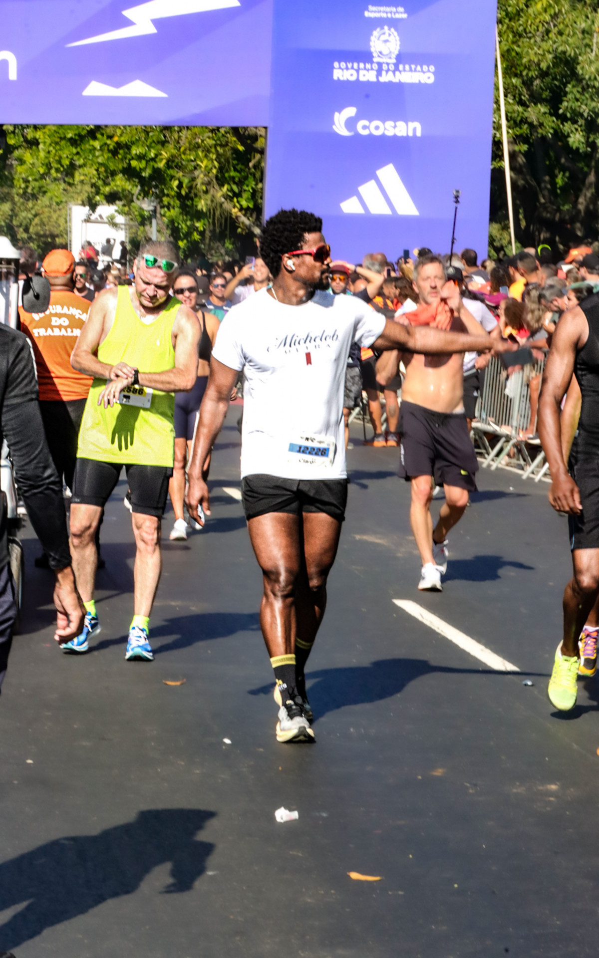David Junior participa da Maratona do Rio 