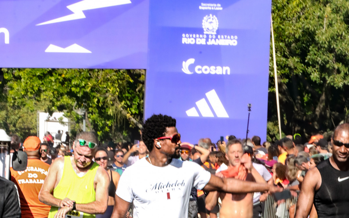 David Junior participa da Maratona do Rio 