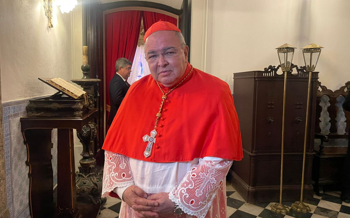 Dom Orani Tempesta ministrou a missa de reabertura da Igreja de Nossa Senhora da Lapa dos Mercadores, no Centro do Rio - Anna Clara Sancho / Agência O Dia