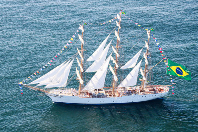 Marinha do Brasil oferece visitação gratuita ao navio Cisne Branco