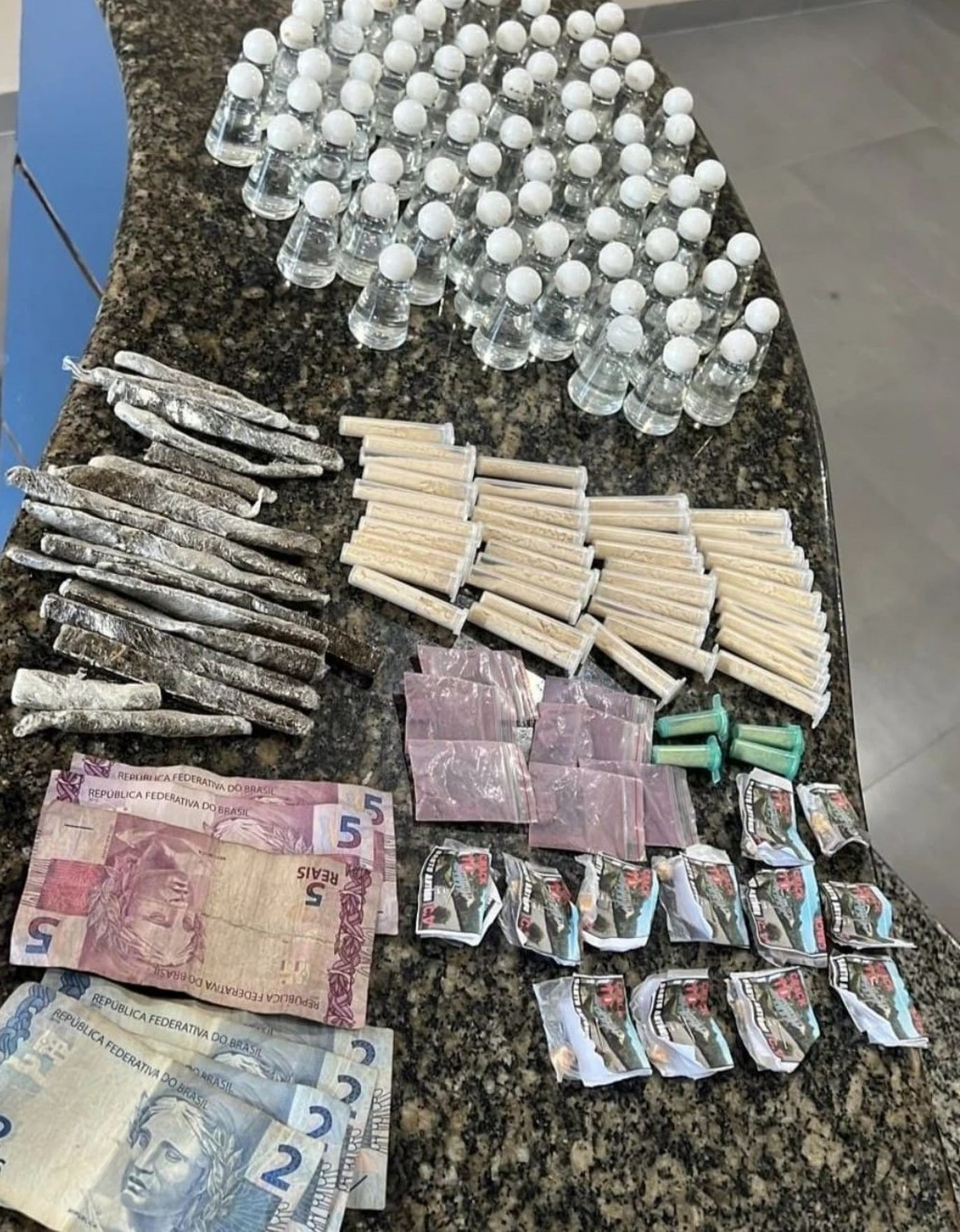 Apreens&atilde;o no Morro da Carioca, localizado na &aacute;rea central da cidade