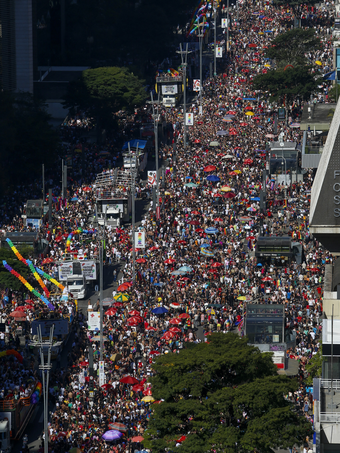 27ª Parada do Orgulho LGBT+ acontece neste domingo na Avenida Paulista, em São Paulo - AFP
