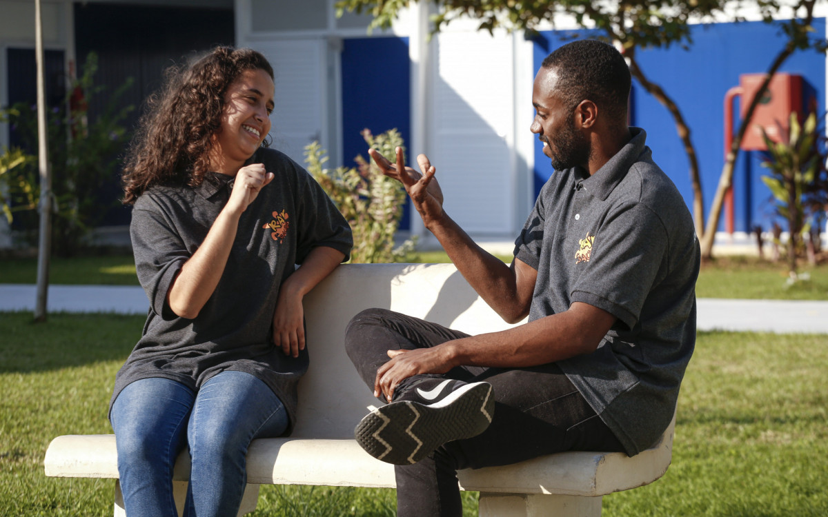 Willian da Conceição e Yasmin Azevedo participam da Rede de Adolescentes e Jovens Promotores da Saúde - Edu Kapps / SMS