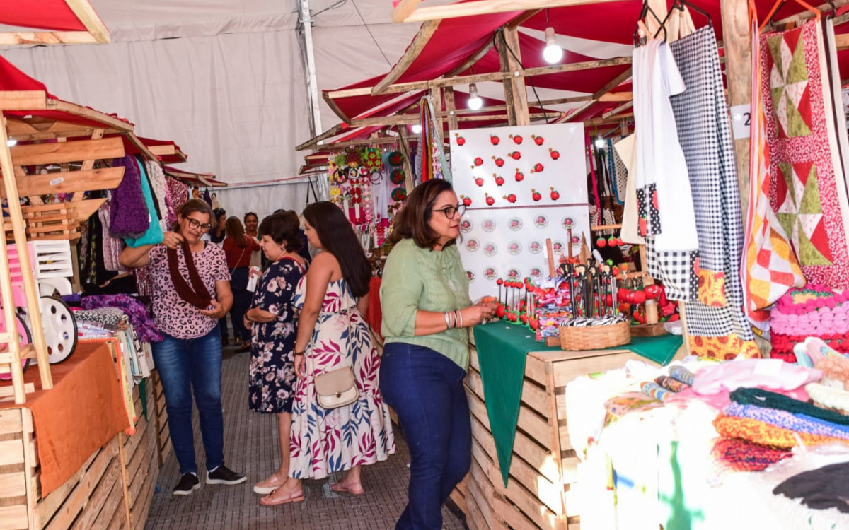 Penúltima noite da Festa do Tomate repetiu sucesso