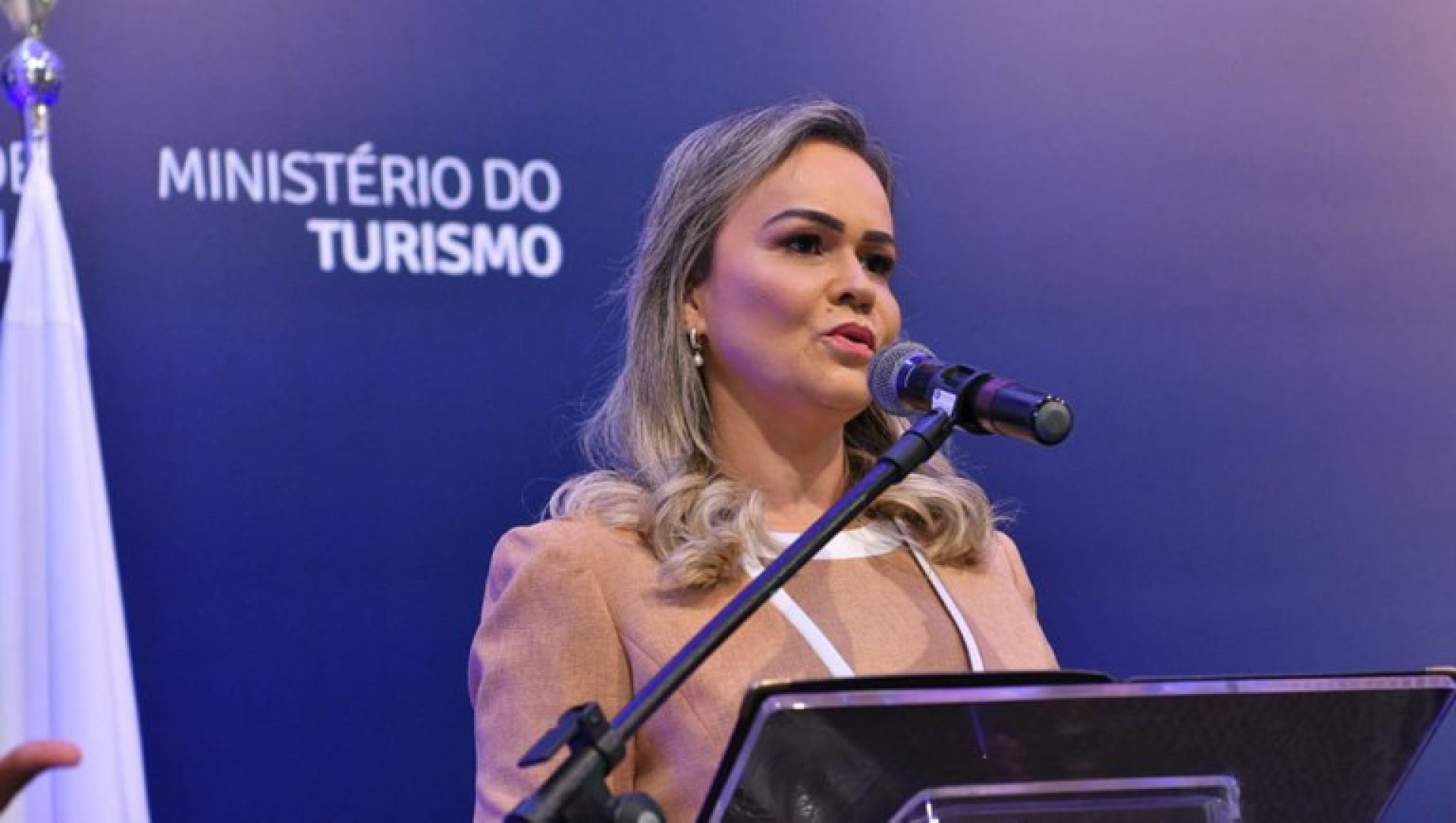 A ministra Daniela Carneiro está no comando do Ministério do Turismo desde o início do ano, sendo uma parceira importante do presidente Lula, em uma das pastas mais importantes do Governo Federal - Pedro França/MTur