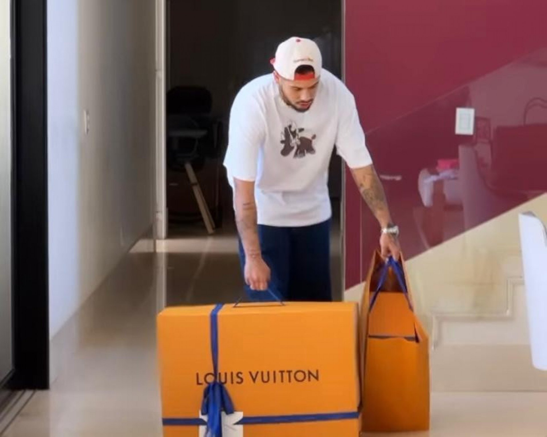 Virgínia Fonseca fica chocada com presente de Zé Felipe - Reprodução / Instagram