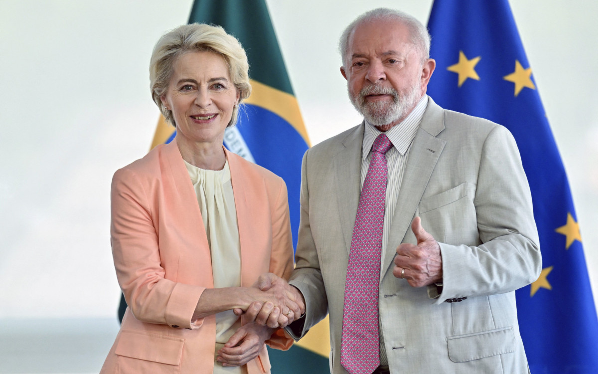 European Commission President Ursula Von Der Leyen gives a joint statement with Brazilian President Luiz Inacio Lula da Silva (out of frame) after their meeting at Planalto Palace in Brasilia, on June 12, 2023. Von Der Leyen is on a tour of Latin America where she will visit Argentina, Chile and Mexico.
EVARISTO SA / AFP -  EVARISTO SA / AFP