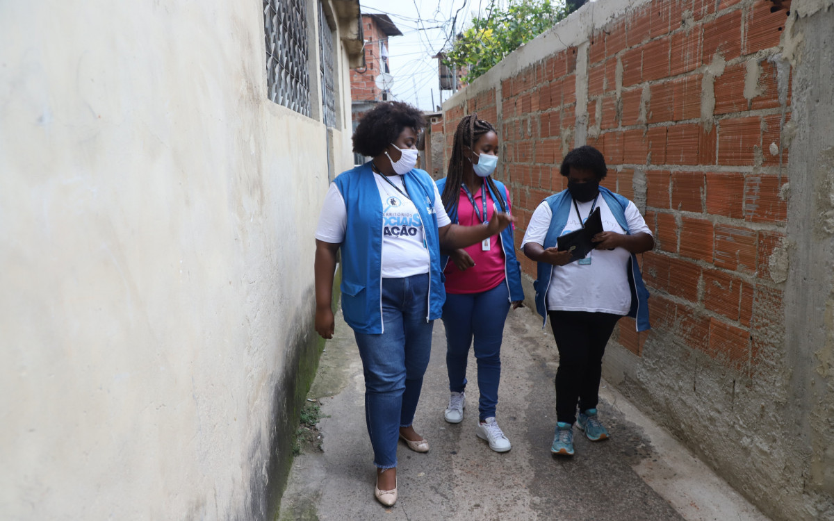 O principal objetivo do programa &eacute; inserir as fam&iacute;lias ainda n&atilde;o s&atilde;o atendidas pelo poder p&uacute;blico nos servi&ccedil;os municipais