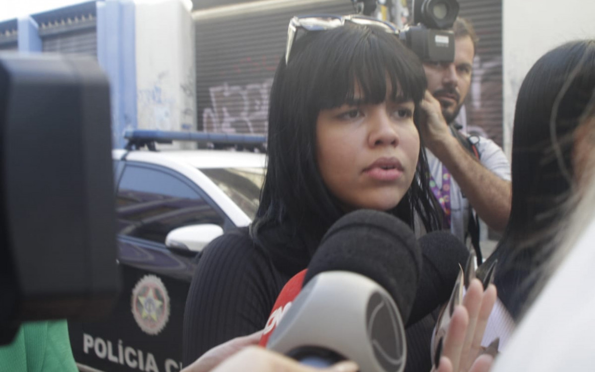  As influenciadoras Kérollen Cunha e Nancy Gonçalves compareceram na Decradi nesta segunda-feira (12)  - Marcos Porto/Agência O Dia