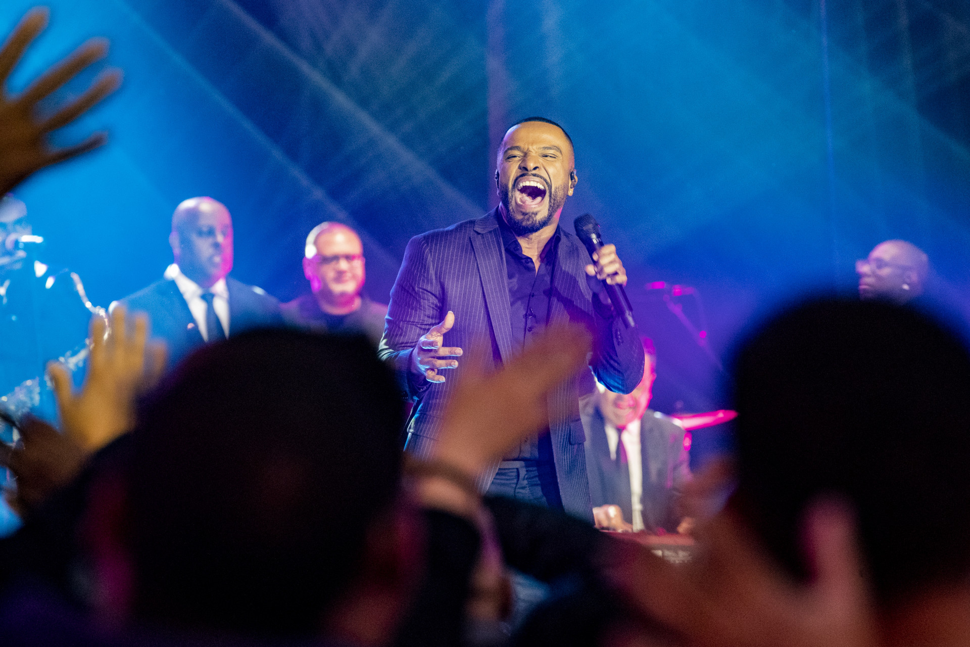 Especial 'Som Brasil Apresenta: Alexandre Pires' será exibido nesta quarta-feira, após 'Terra e Paixão', na TV Globo - Globo/Fábio Rocha