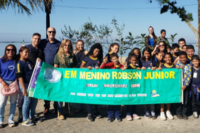 Alunos da Escola Municipal Menino Robson Junior realizam blitz ecológica em Araruama