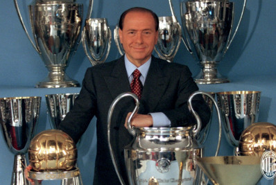 Kaká, Pato e clubes italianos lamentam morte de Silvio Berlusconi