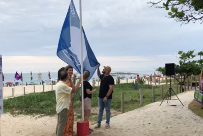 Praia de Itaúna é pré-aprovada para hastear a Bandeira Azul por mais uma temporada