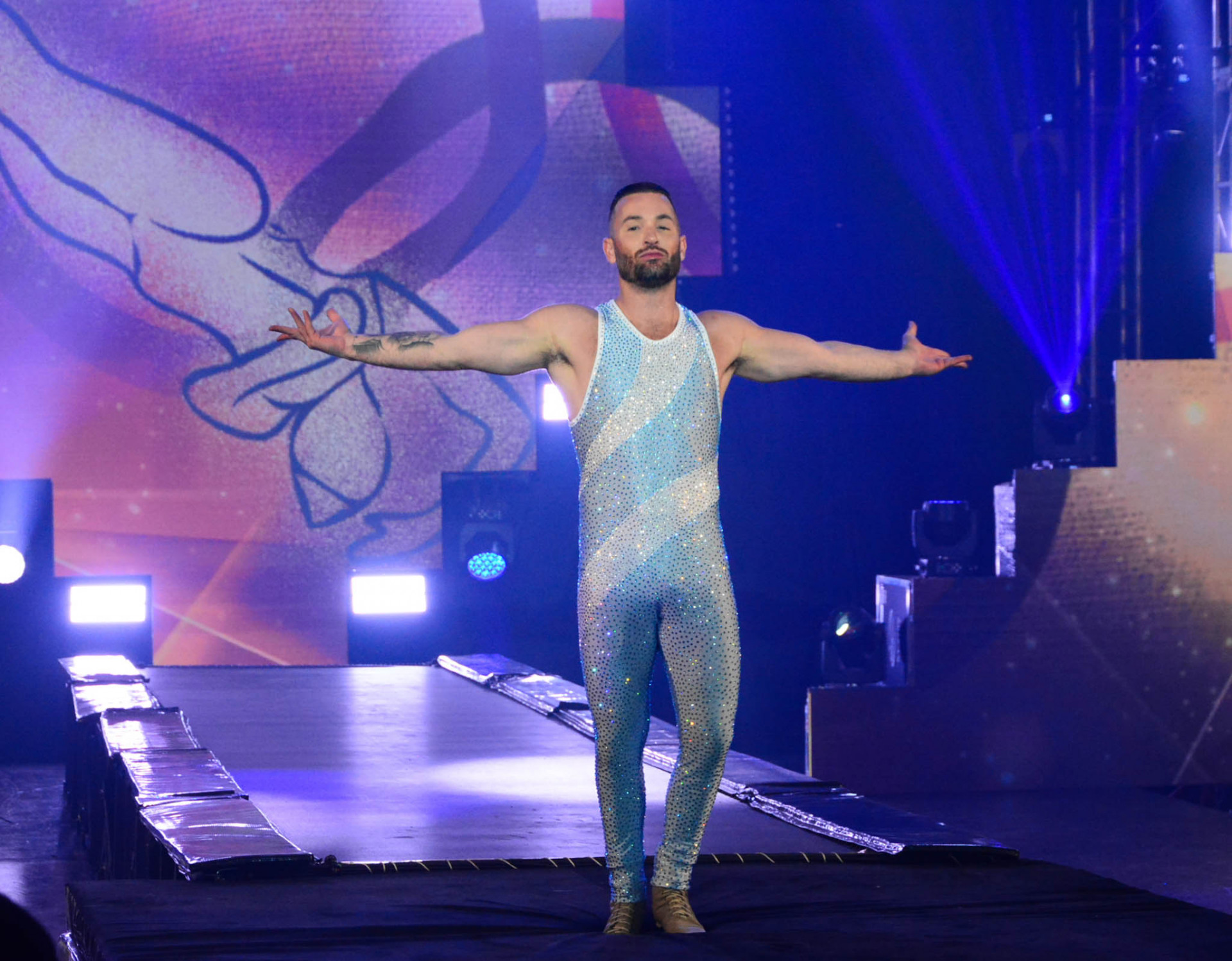 Diego Hypólito durante apresentação do Circo Vostok - Webert Belicio / AgNews  