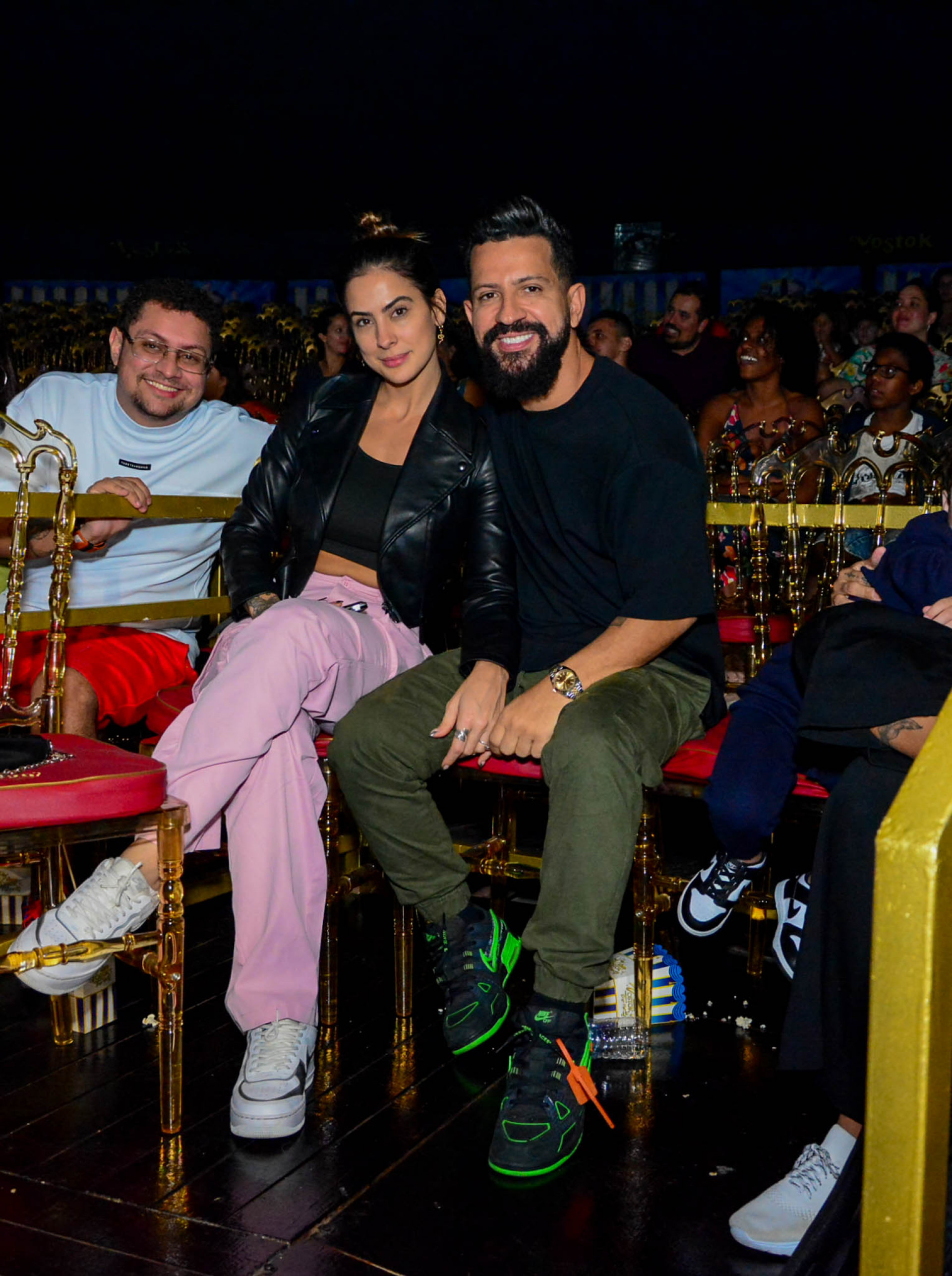 Dennis DJ ao lado da namorada, Najara Izidoro, conhecida como Naaja - Webert Belicio / AgNews  