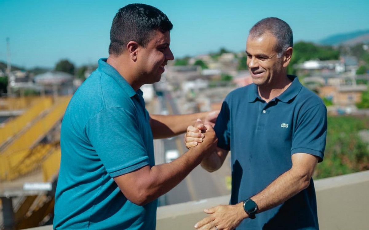Deputado Elton Cristo e o prefeito Rogerio Lisboa visitam as obras do viaduto de Austin 