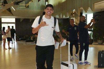 Trio de Flamengo e Fluminense se apresenta à seleção brasileira