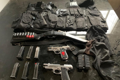 PM prende três suspeitos de envolvimento com milícia em Queimados