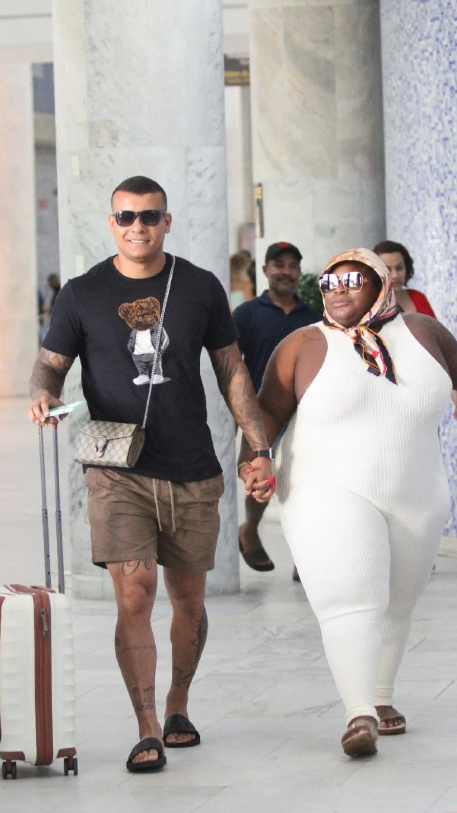 Nesta segunda-feira (12), Dia dos Namorados, a cantora havia sido flagrada com novo affair, Renato Santiago  - Ad&atilde;o / Ag. News