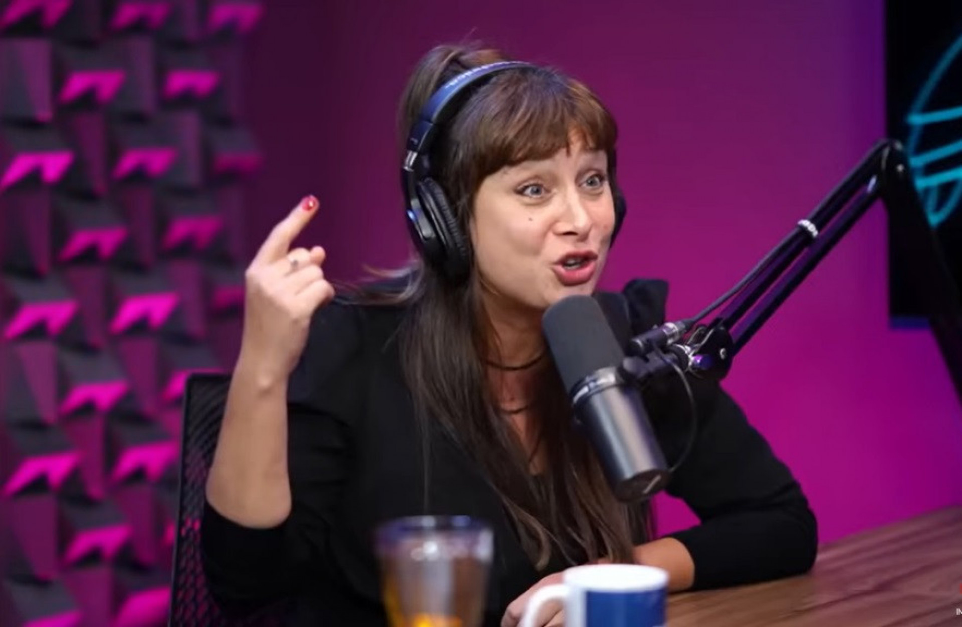 Katiuscia Canoro fala sobre salário na TV Globo - Reprodução de vídeo