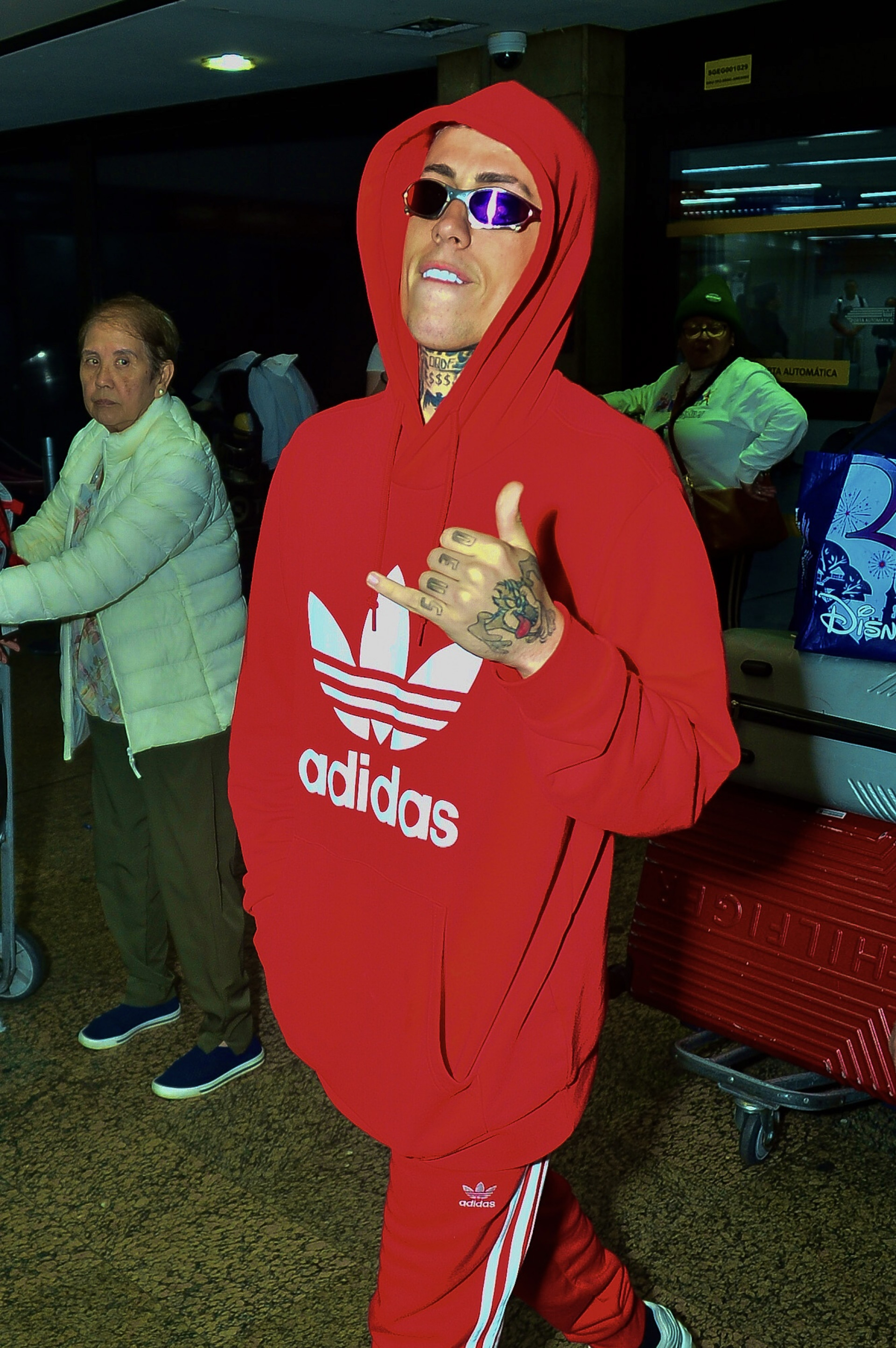 MC Daniel desembarca em aeroporto de São Paulo - Eduardo Martins / Agnews 
