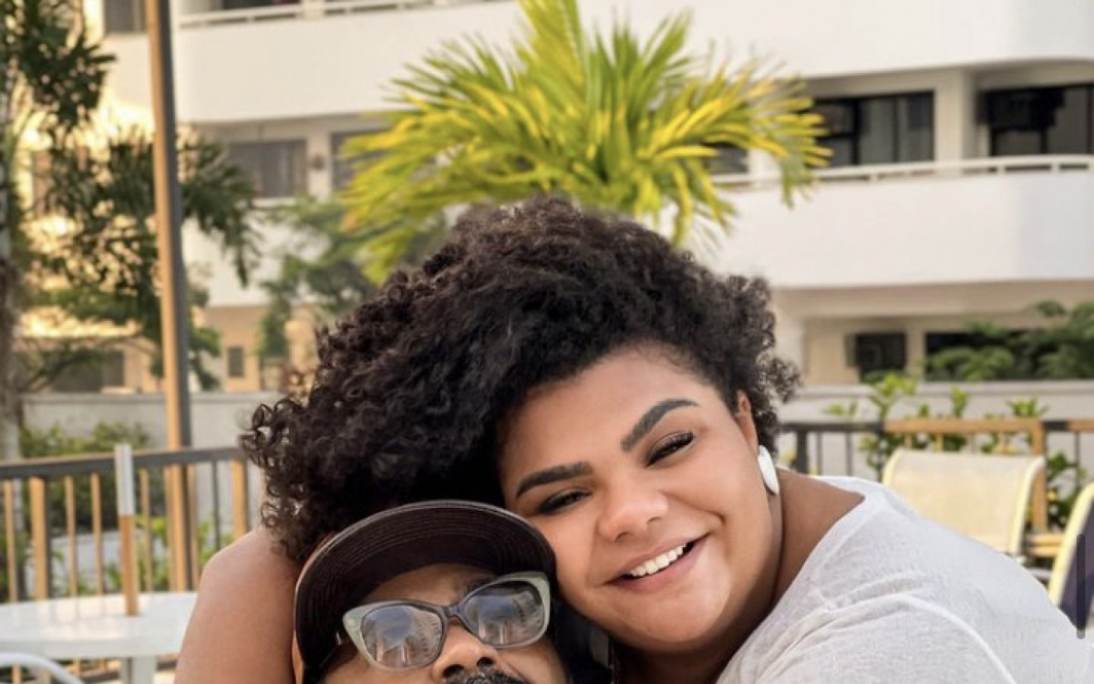 Flora Cruz e o pai, Arlindo Cruz