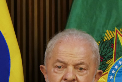 Lula volta a cobrar redução da taxa de juros