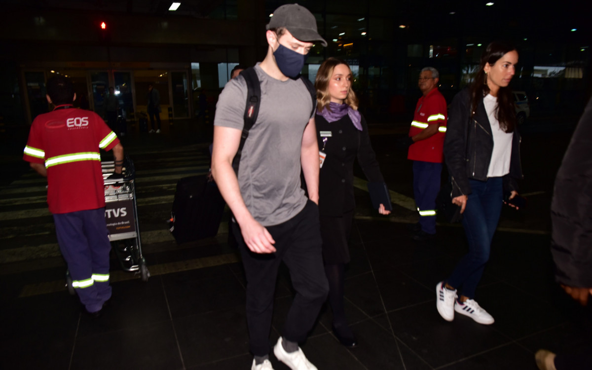 Ator Joey Batey, de \'The Witcher\'