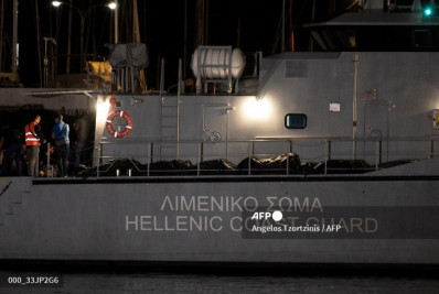 Grécia procura sobreviventes de naufrágio que matou 78 migrantes 