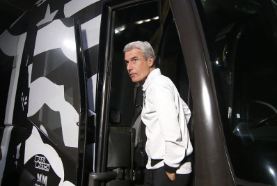 Eleito melhor técnico do Brasileirão em maio, Luís Castro dá mérito a todos do Botafogo: 'Trabalho do grupo'