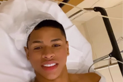 Volante do Vasco, Barros passa por cirurgia e avisa: 'Voltarei mais forte'