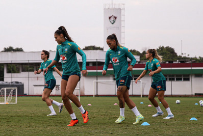 Oito jogadoras da Seleção Feminina treinam no CT do Fluminense
