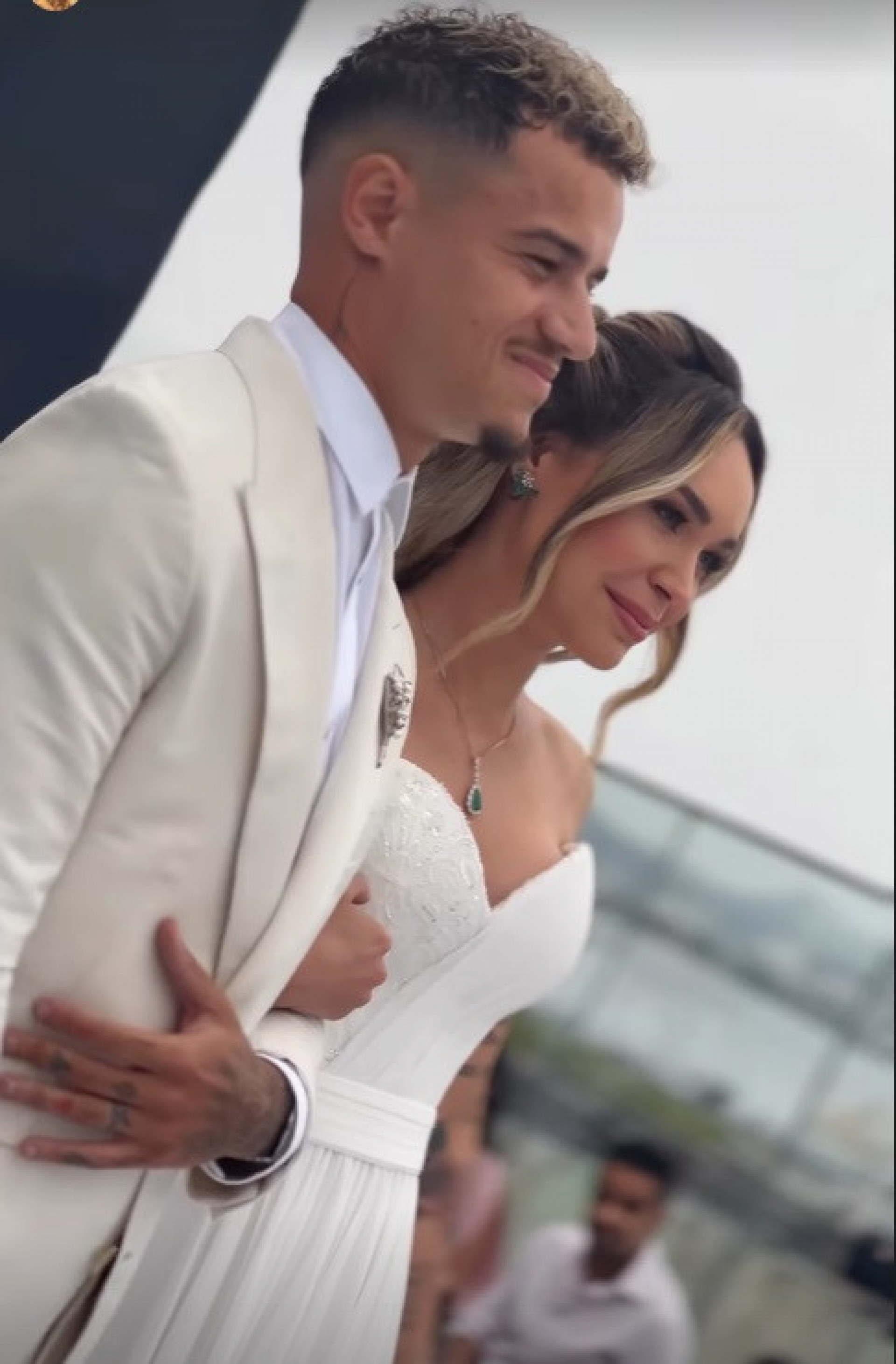 Philippe Coutinho e Ainê renovam votos de casamento  - Reprodução do Instagram