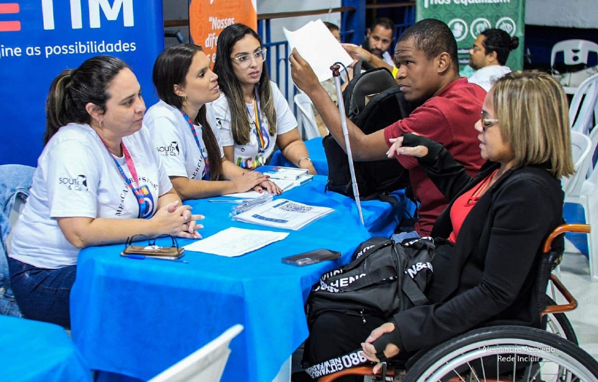 Empresas se unem para lançar programa de contratação e capacitação de PCDs
