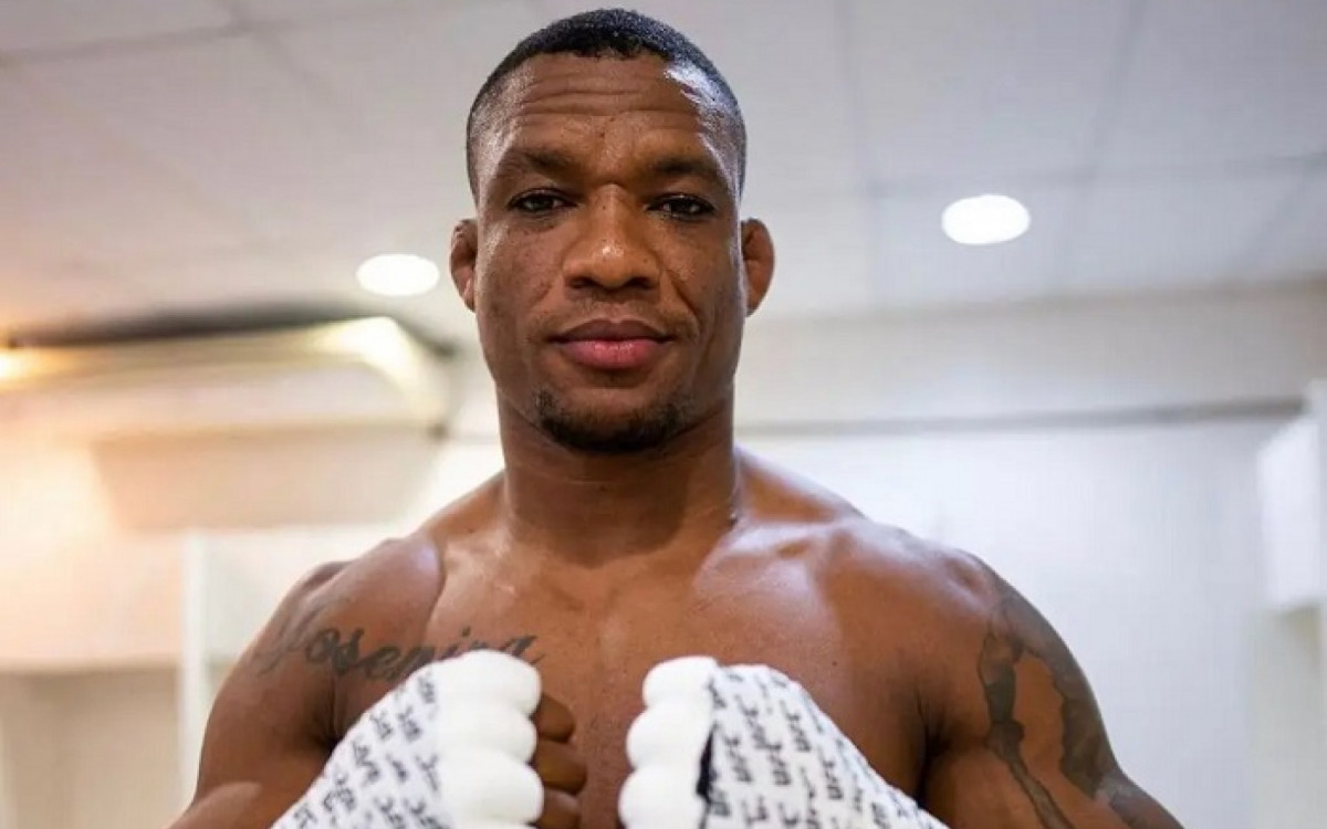 Aos 31 anos, o baiano Malhadinho est&aacute; invicto dentro do Ultimate e comentou sobre Borrachinha