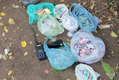 Homem é preso e adolescente apreendido por tráfico em Resende